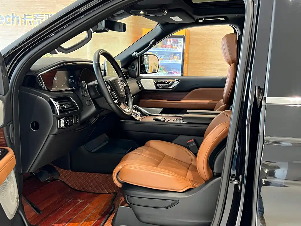 Lincoln Navigator 2020 3.5T Select Edition 2020 - thumbnail 7