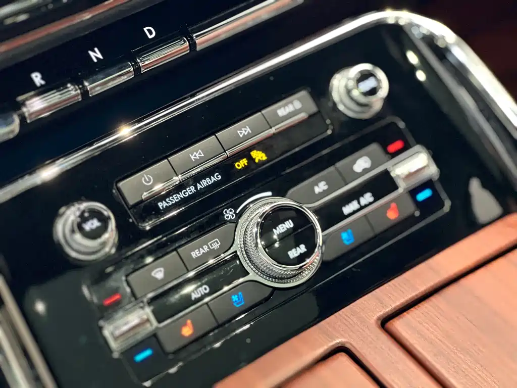 Lincoln Navigator 2020 3.5T Select Edition 2020 - thumbnail 16