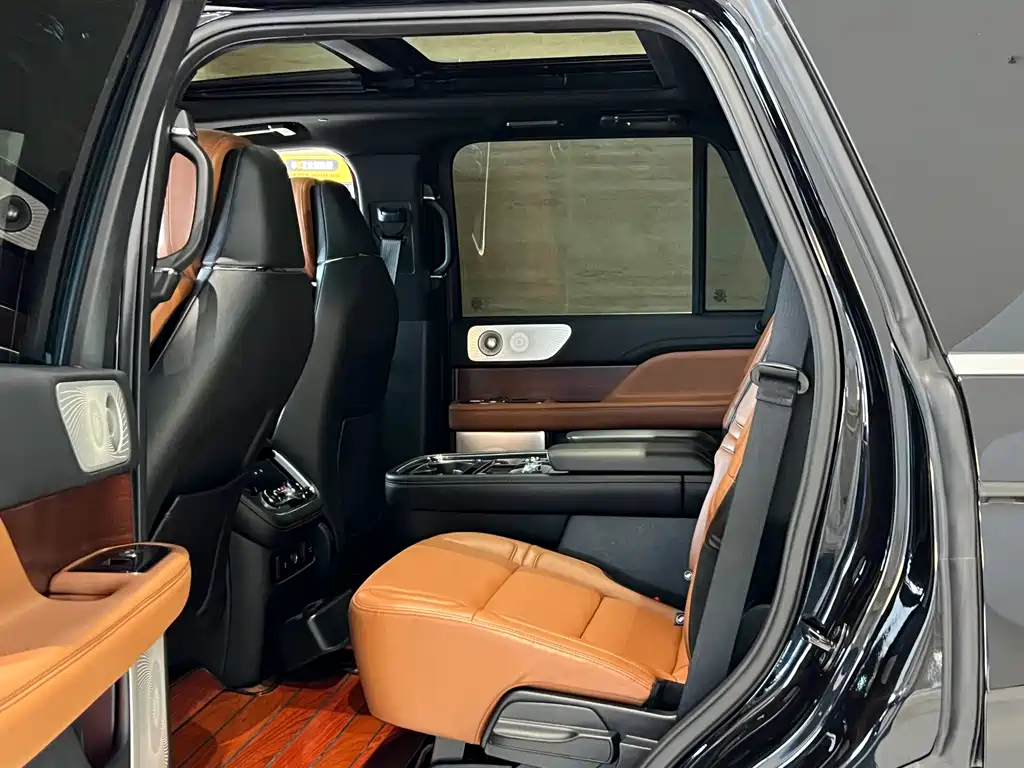 Lincoln Navigator 2020 3.5T Select Edition 2020 - thumbnail 19