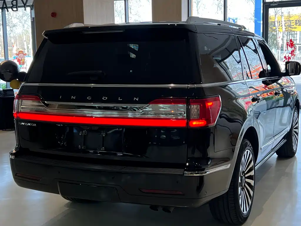 Lincoln Navigator 2020 3.5T Select Edition 2020 - thumbnail 25