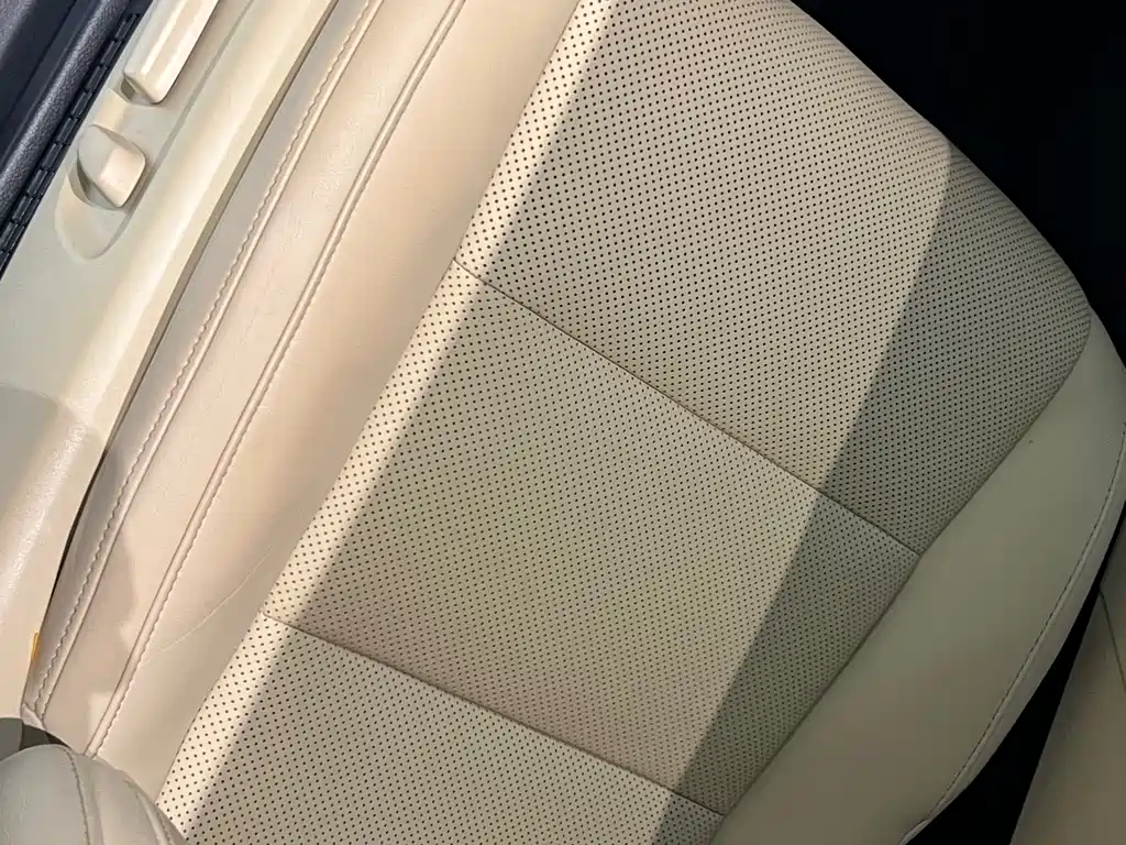 Toyota Alphard 2021 Model Hybrid 2.5L Executive Version 2021 - thumbnail 6