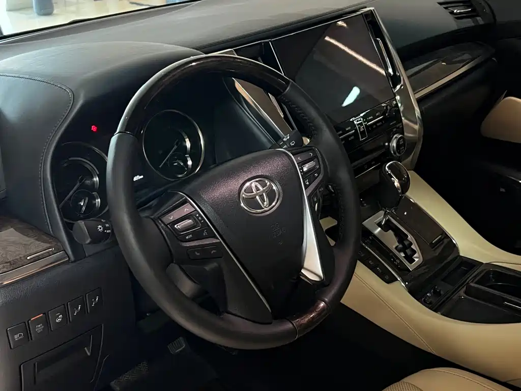 Toyota Alphard 2021 Model Hybrid 2.5L Executive Version 2021 - thumbnail 7