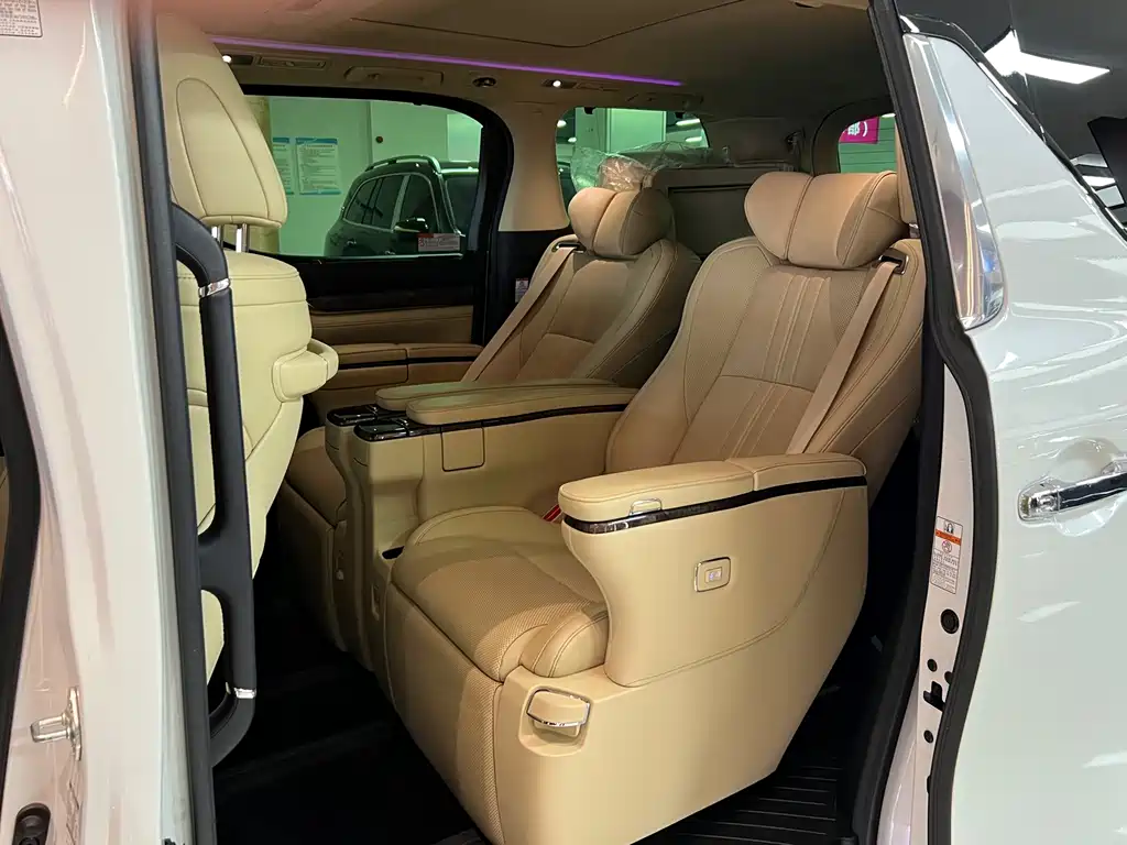 Toyota Alphard 2021 Model Hybrid 2.5L Executive Version 2021 - thumbnail 14