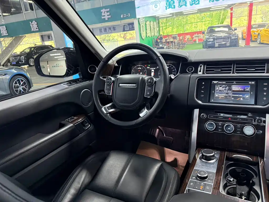 Land Rover Range Rover 2017 3.0 SC V6 Vogue 2017 - thumbnail 10