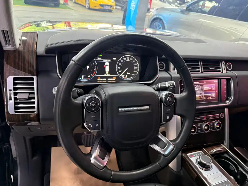 Land Rover Range Rover 2017 3.0 SC V6 Vogue 2017 - thumbnail 24