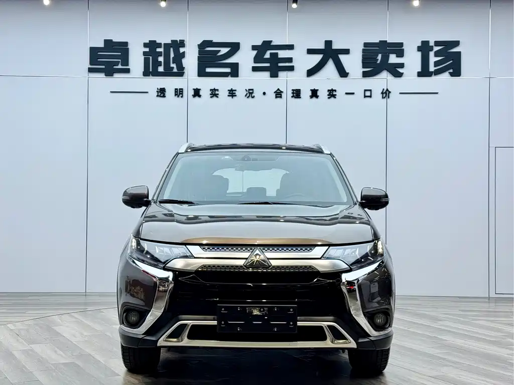 Mitsubishi Outlander 2019 2.4L AWD Limited Edition 7-seater China VI 2018 - thumbnail 7