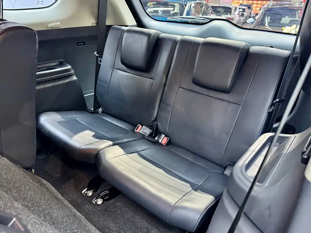 Mitsubishi Outlander 2019 2.4L AWD Limited Edition 7-seater China VI 2018 - thumbnail 16