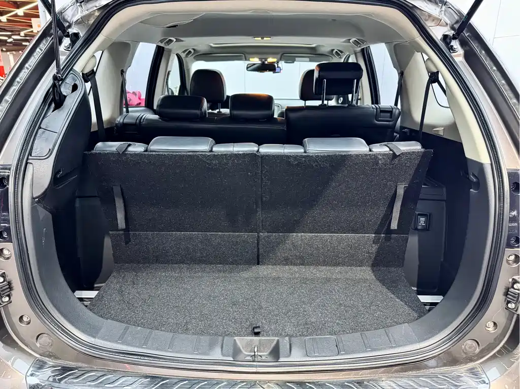 Mitsubishi Outlander 2019 2.4L AWD Limited Edition 7-seater China VI 2018 - thumbnail 27