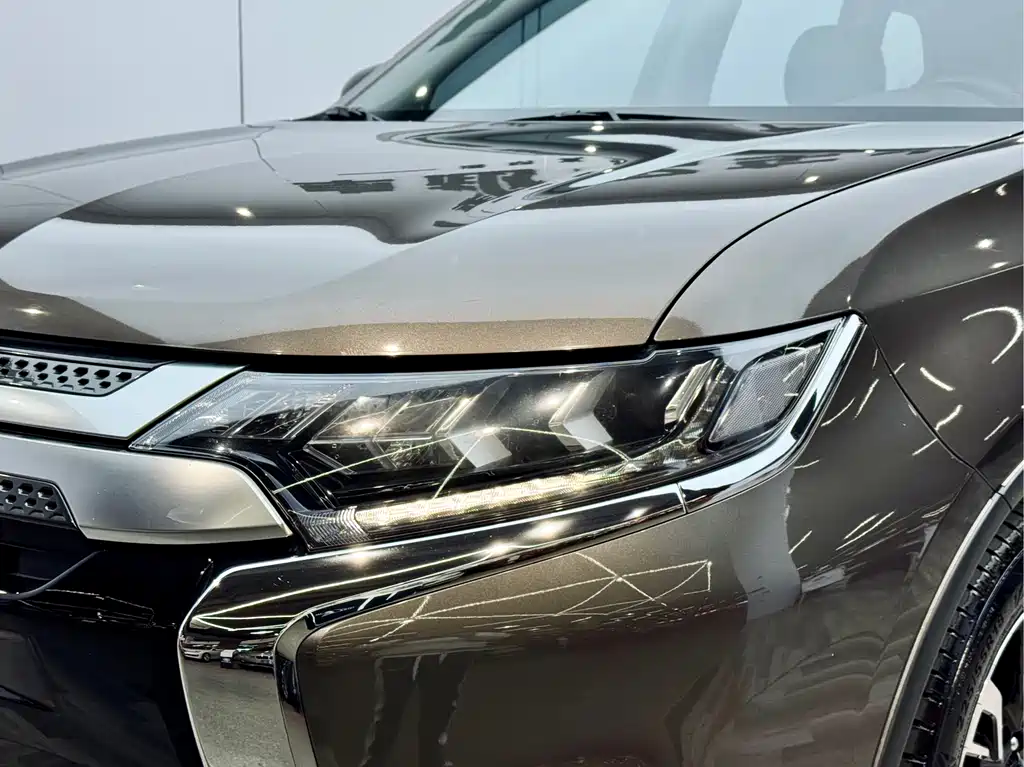 Mitsubishi Outlander 2019 2.4L AWD Limited Edition 7-seater China VI 2018 - thumbnail 29