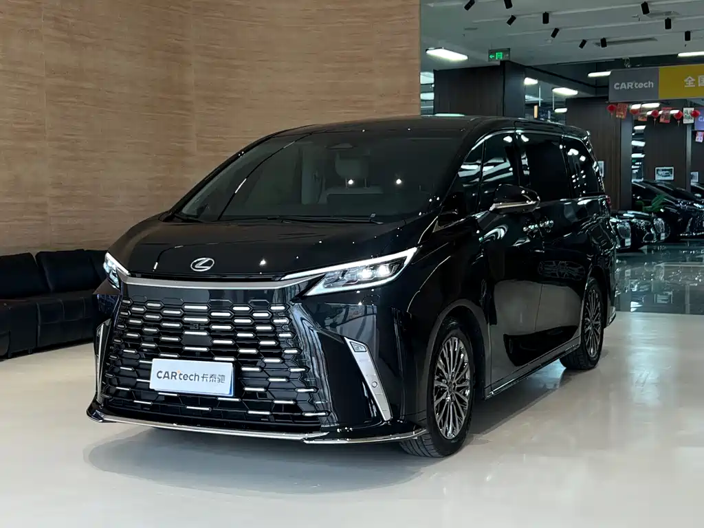 Lexus Lexus LM 2023 500h Six-Seat Executive Version 2026