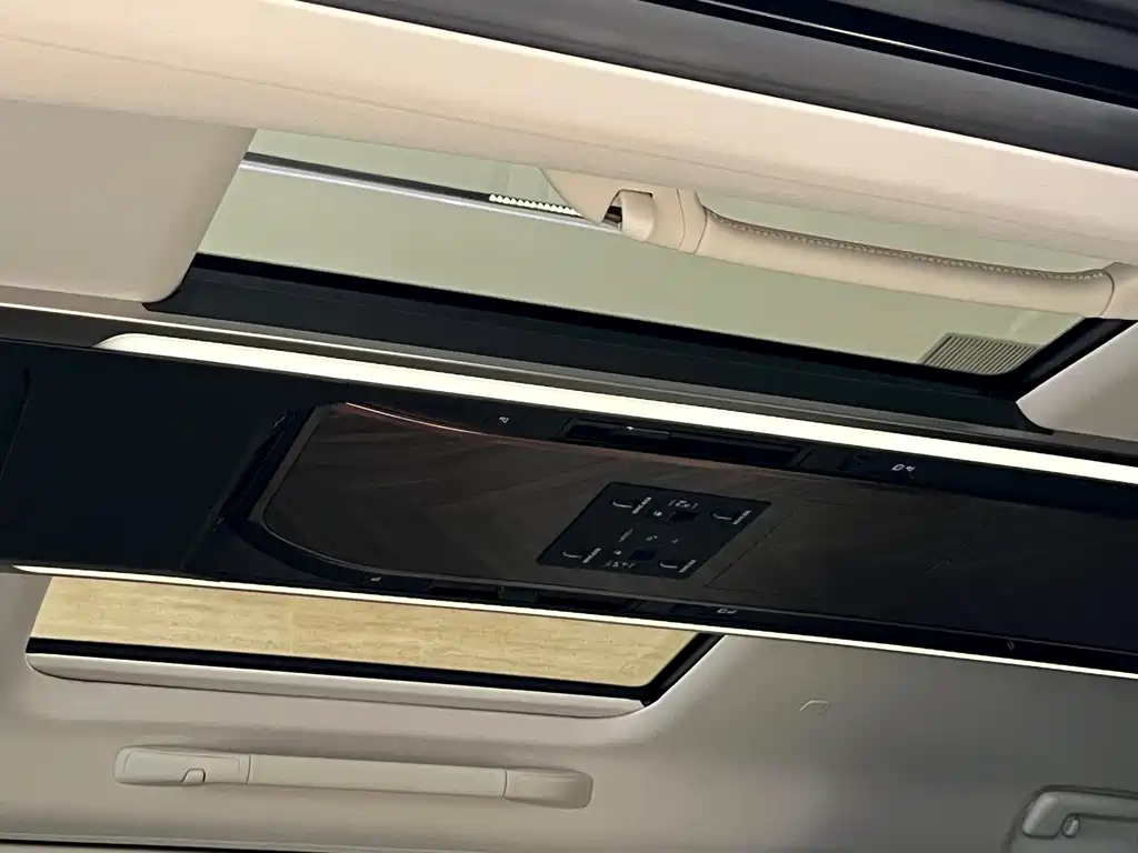 Lexus Lexus LM 2023 500h Six-Seat Executive Version 2026 - thumbnail 21