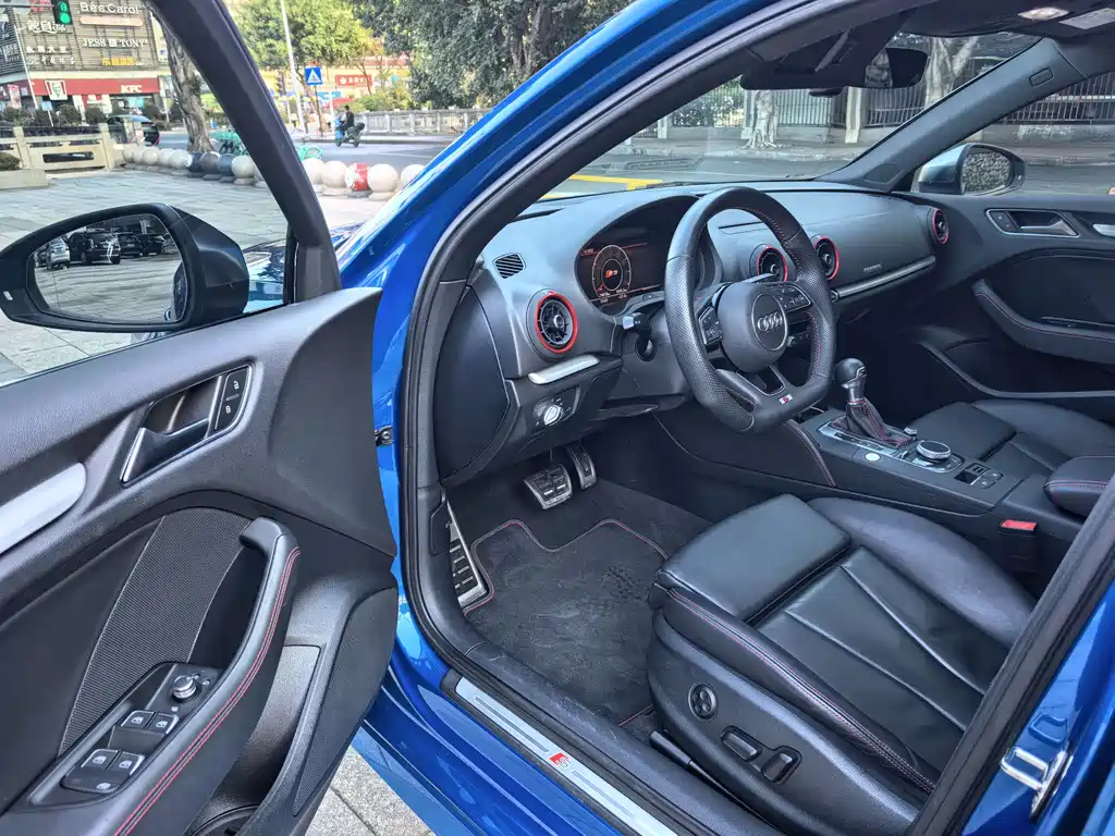 Audi Audi S3 2019 S3 2.0T Sedan 2019 - thumbnail 3