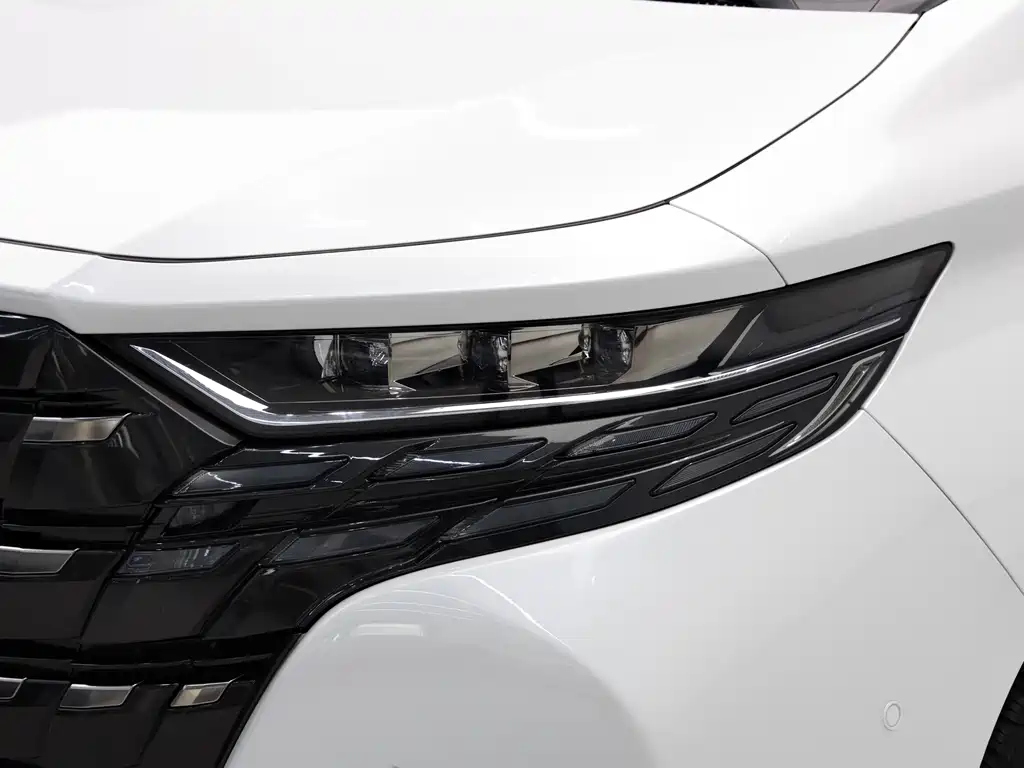 Toyota Alphard 2024 Model Hybrid 2.5L Premium Edition 2023 - thumbnail 7