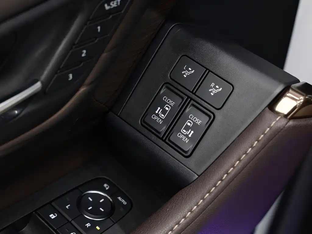 Toyota Alphard 2024 Model Hybrid 2.5L Premium Edition 2023 - thumbnail 17