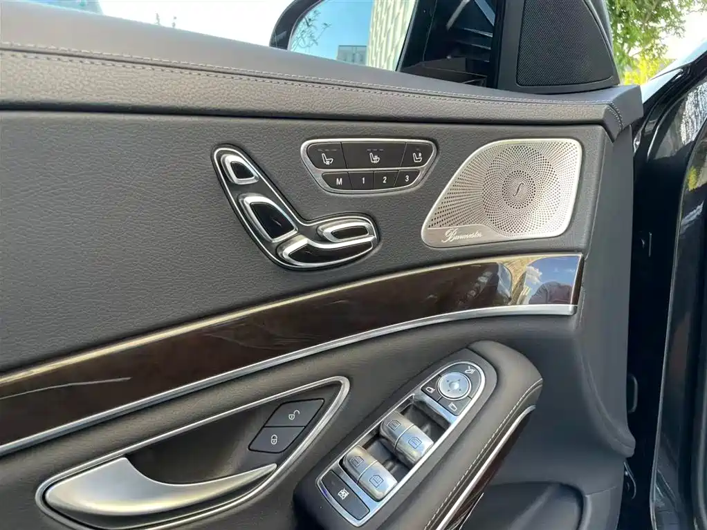 Mercedes-Benz Maybach S-Class 2020 S 450 4MATIC Collector's Edition 2020 - thumbnail 24