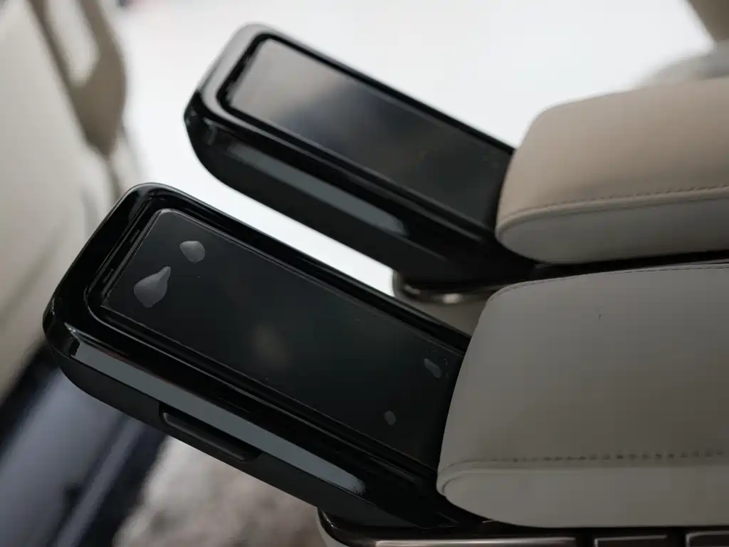 Toyota Alphard 2024 Model Hybrid 2.5L Premium Edition 2026 - thumbnail 13
