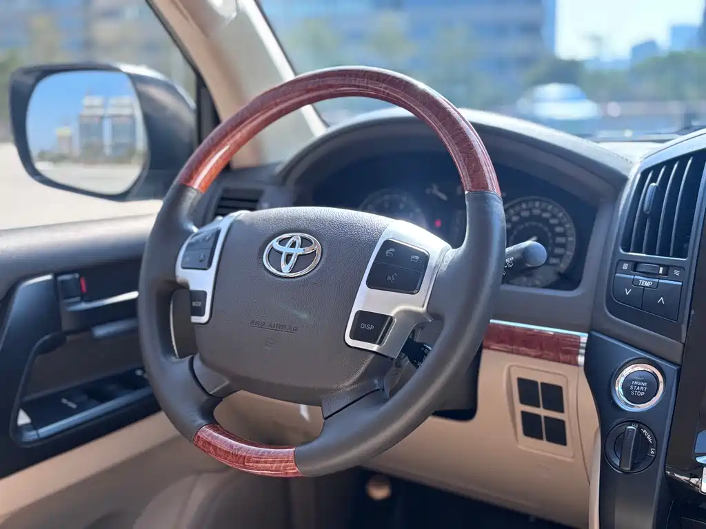 Toyota Land Cruiser 2015 4.0L V6 Middle East Limited Edition 2015 - thumbnail 6