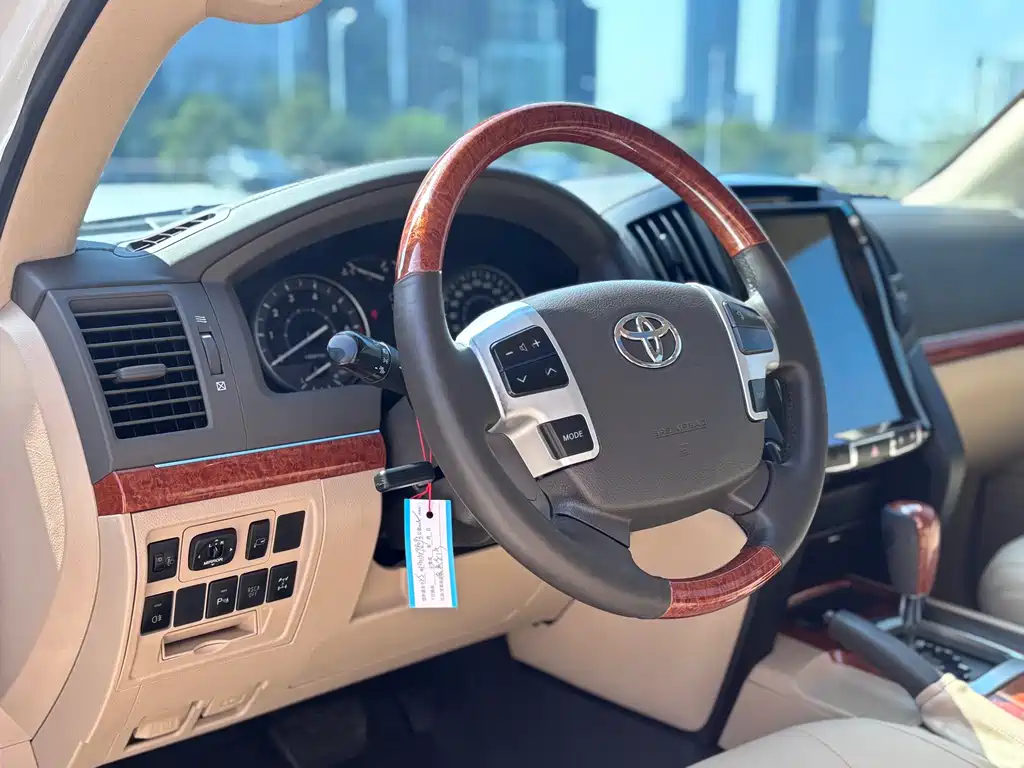 Toyota Land Cruiser 2015 4.0L V6 Middle East Limited Edition 2015 - thumbnail 12