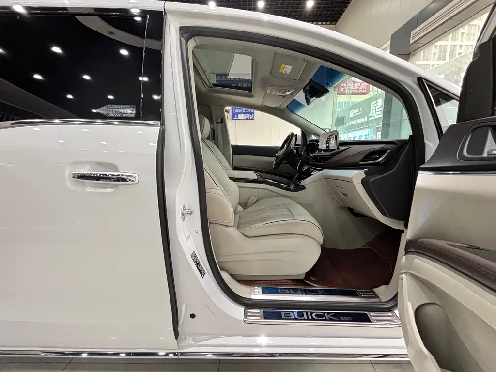 Buick Buick GL8 2023 Land Business Class 652T Luxury Edition 2023 - thumbnail 11