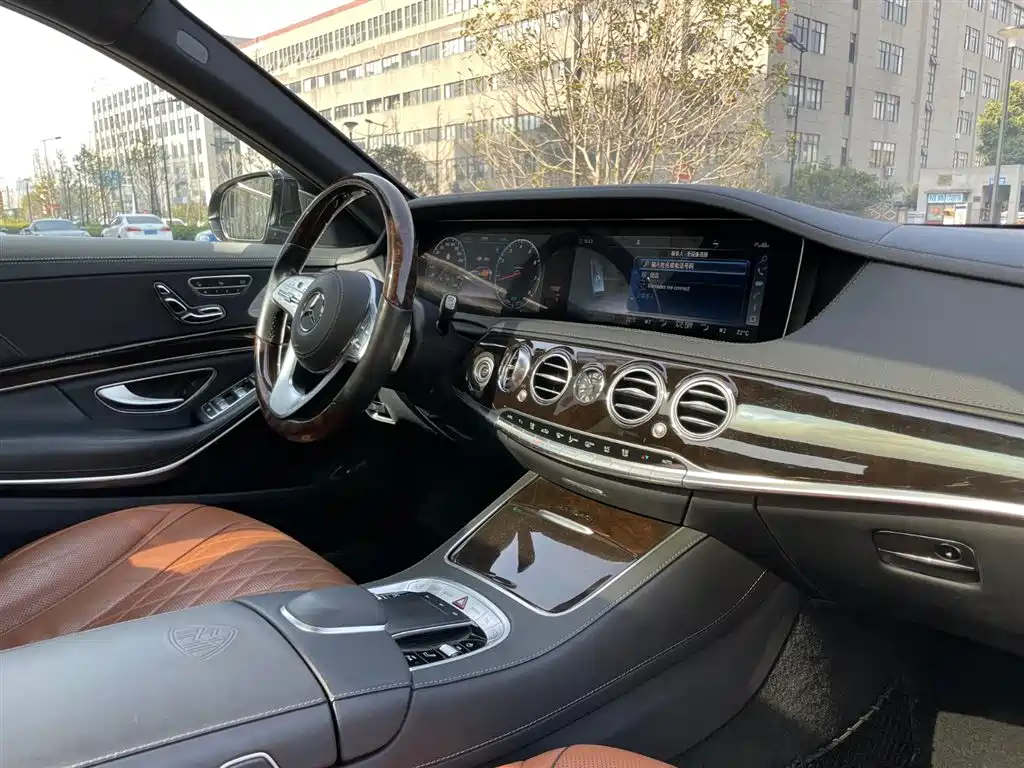 Mercedes-Benz Maybach S-Class 2020 S 450 4MATIC Heritage Edition 2020 - thumbnail 23