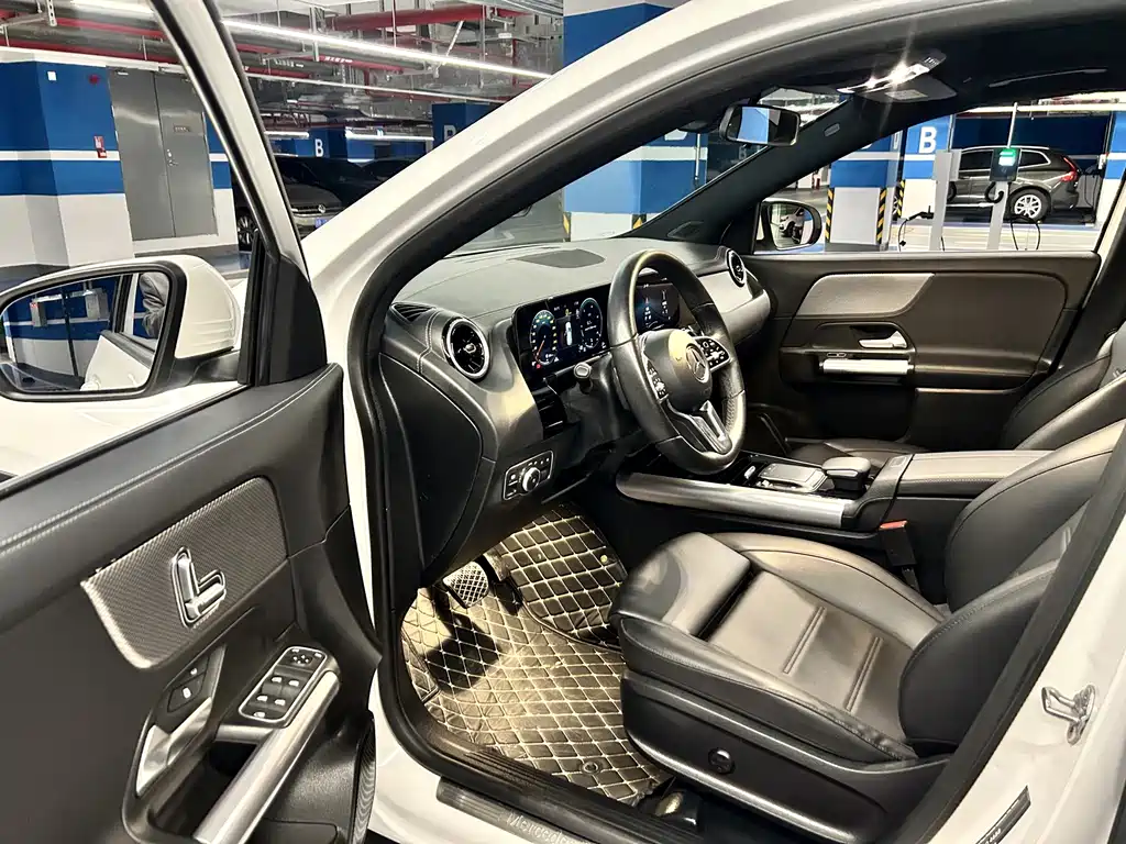 Mercedes-Benz Mercedes-Benz GLA 2023 GLA 200 2023 - thumbnail 8