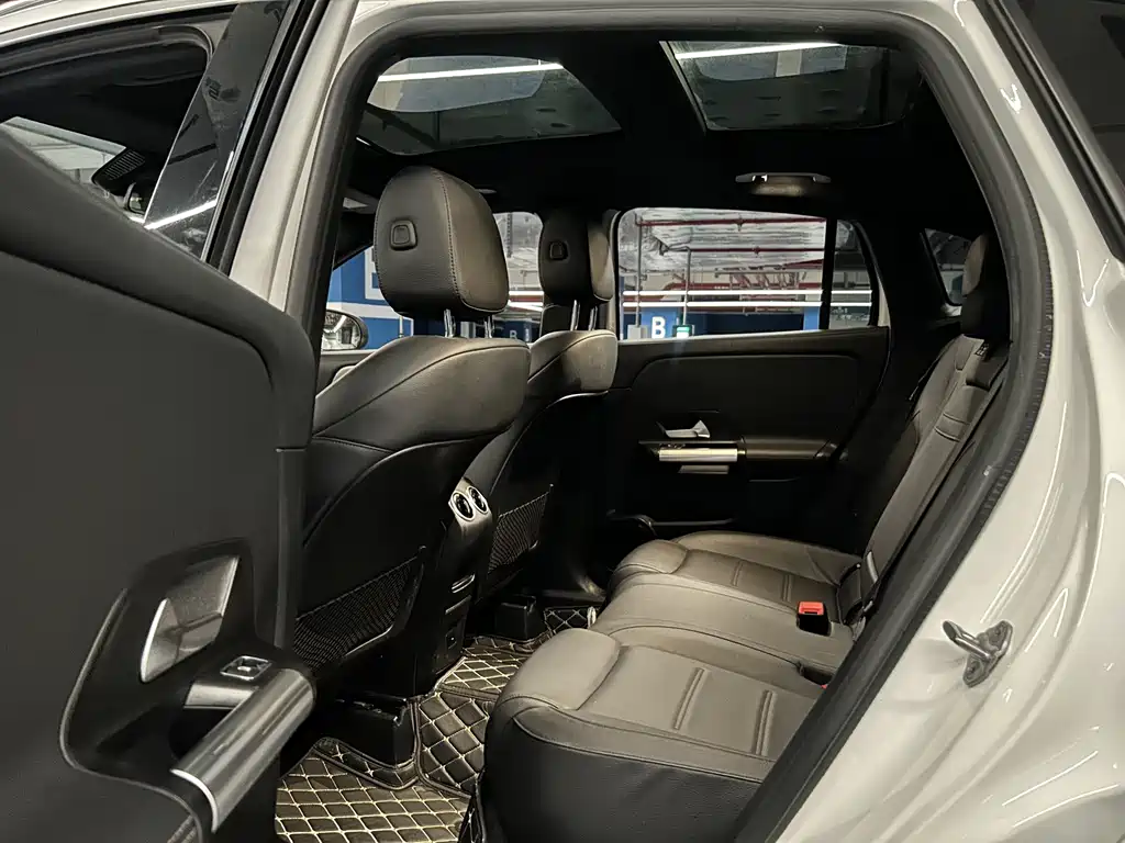 Mercedes-Benz Mercedes-Benz GLA 2023 GLA 200 2023 - thumbnail 9