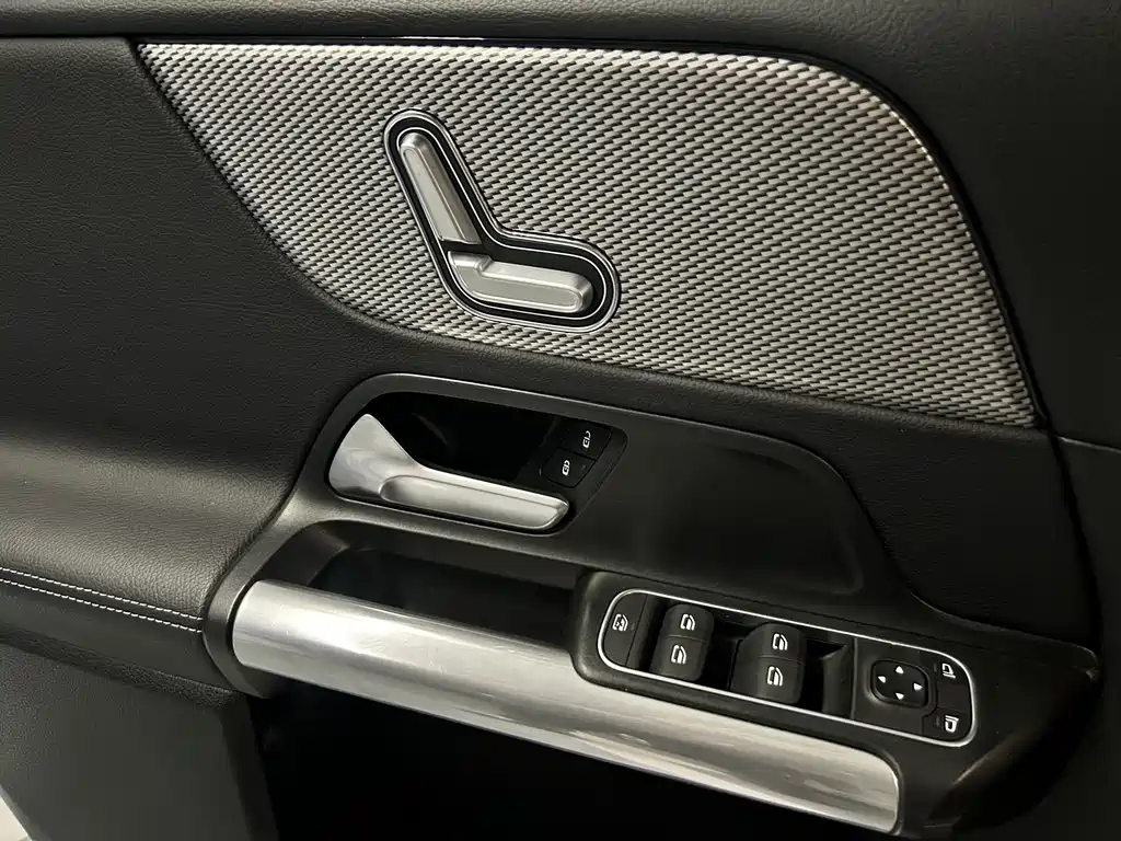 Mercedes-Benz Mercedes-Benz GLA 2023 GLA 200 2023 - thumbnail 13