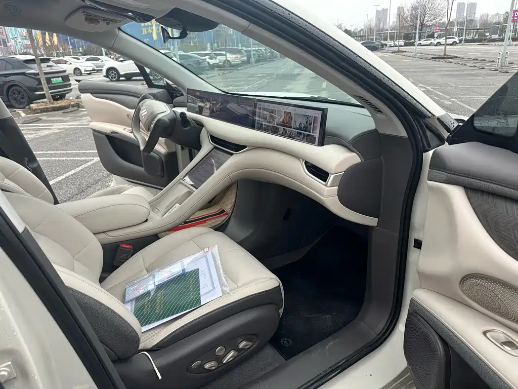 IM Motors Zhiji LS6 2025 Long Range Lingxi Smart Drive Edition 2024 - thumbnail 11
