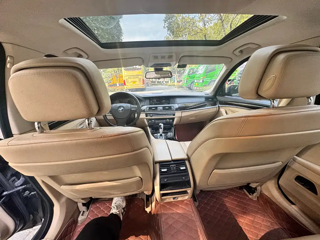 BMW BMW 5 Series 2013 525Li Luxury Model 2013 - thumbnail 8