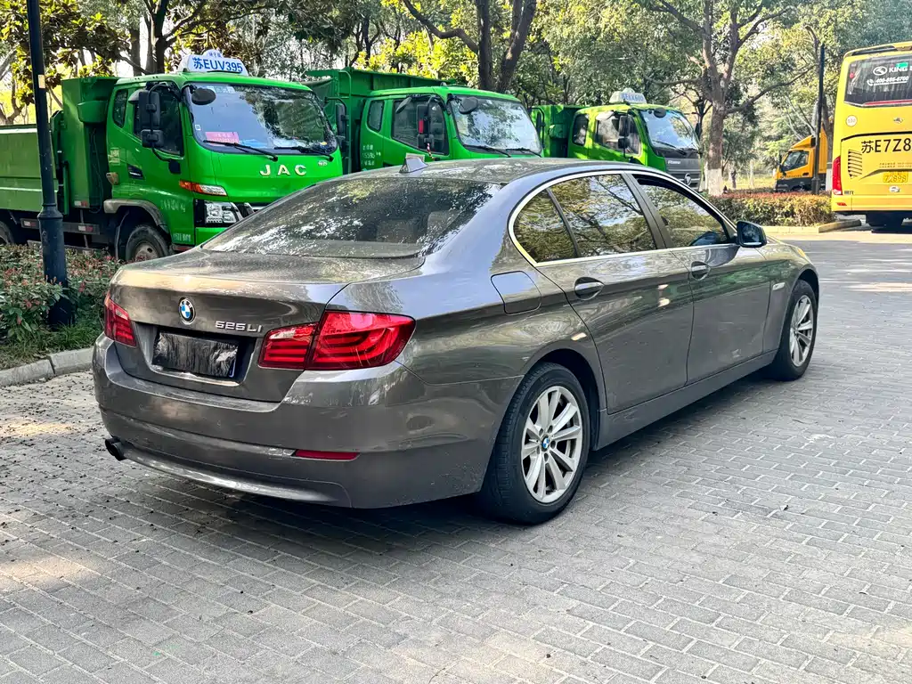 BMW BMW 5 Series 2013 525Li Luxury Model 2013 - thumbnail 15