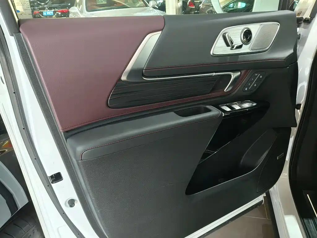 Buick Buick Century 2025 2.0T 7-seater Yunshi Edition 2025 - thumbnail 6