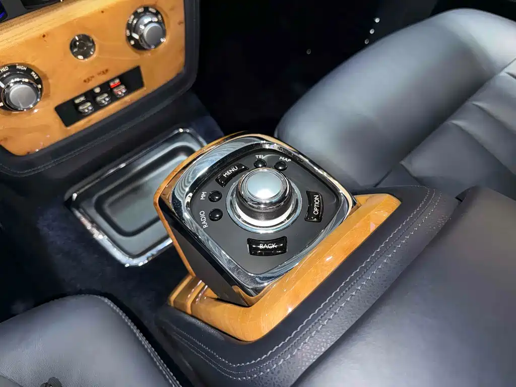 Rolls-Royce Phantom 2013 6.7L Extended Wheelbase EWB 2012 - thumbnail 11