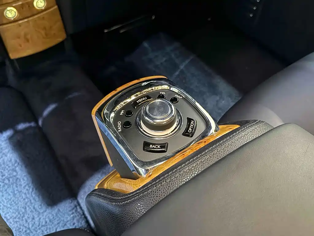 Rolls-Royce Phantom 2013 6.7L Extended Wheelbase EWB 2012 - thumbnail 27