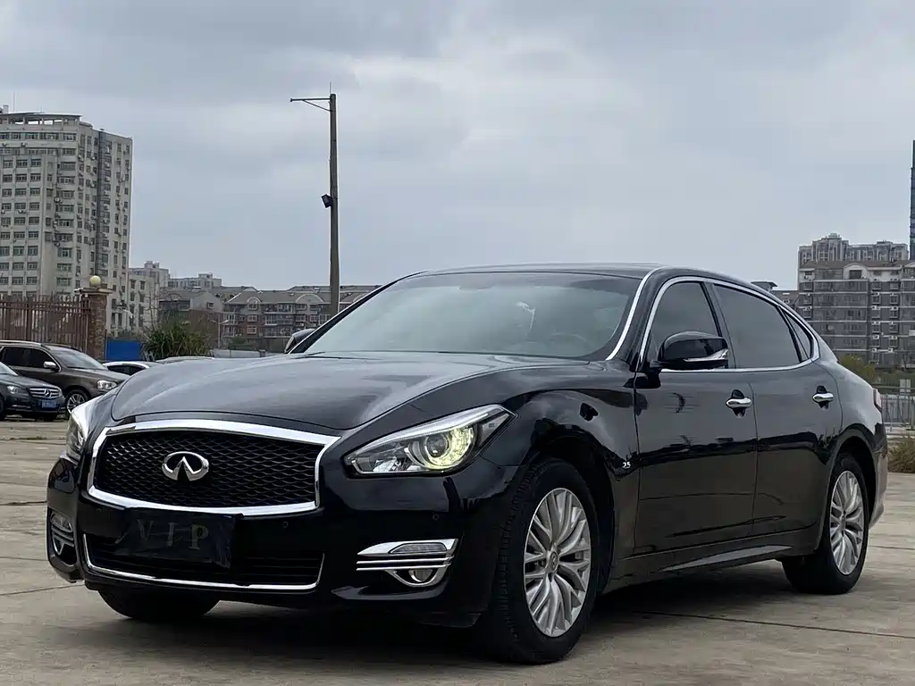 Infiniti Infiniti Q70 2017 Q70L 2.5L Premium Edition 2018