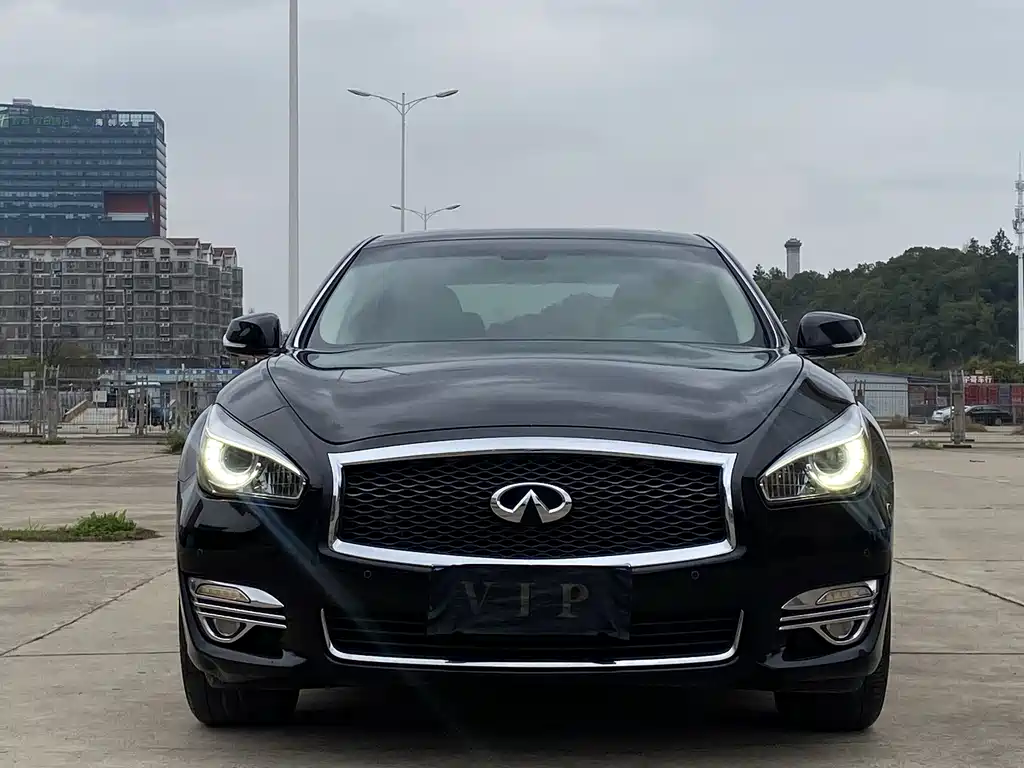 Infiniti Infiniti Q70 2017 Q70L 2.5L Premium Edition 2018 - thumbnail 2