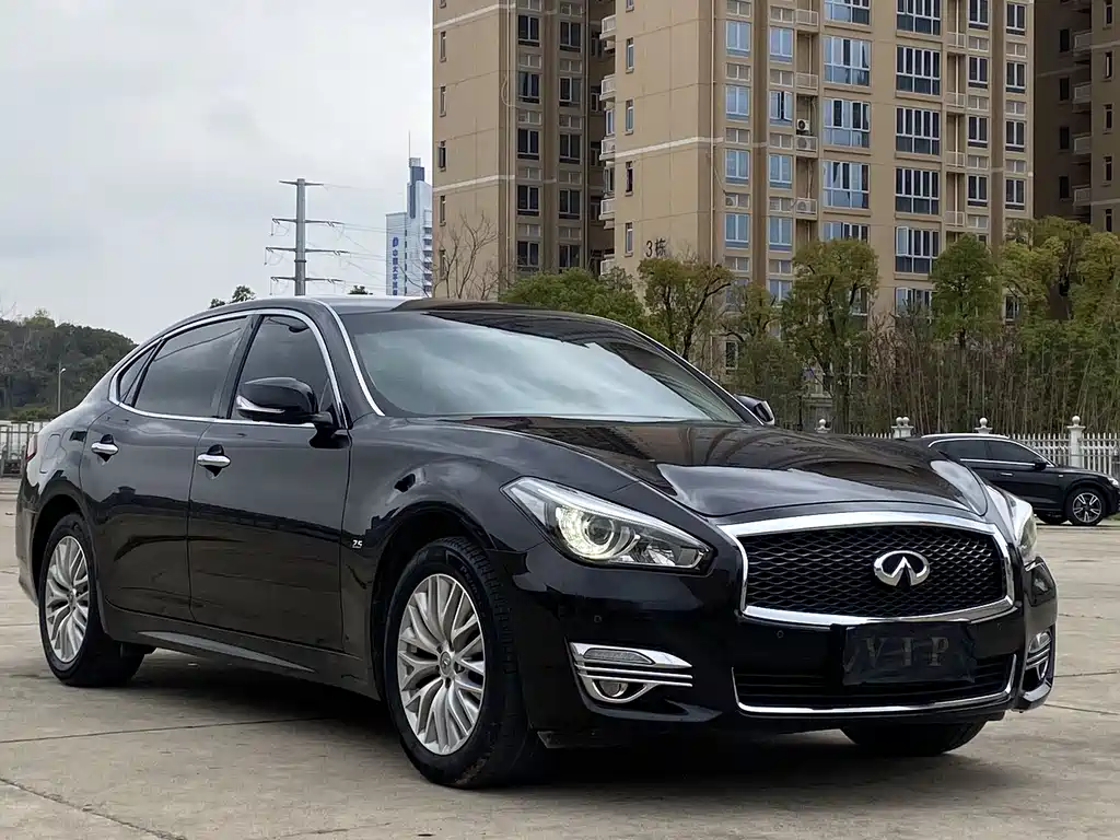 Infiniti Infiniti Q70 2017 Q70L 2.5L Premium Edition 2018 - thumbnail 3