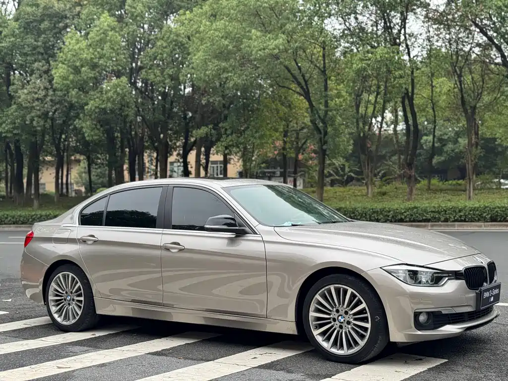 BMW BMW 3 Series 2019 320Li Fashion Edition 2019 - thumbnail 3
