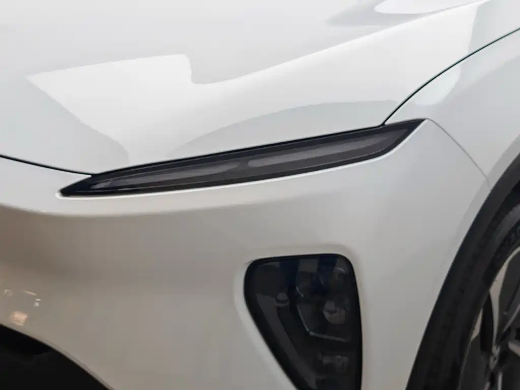 NIO NIO ES8 2023 75kWh 2023 - thumbnail 8