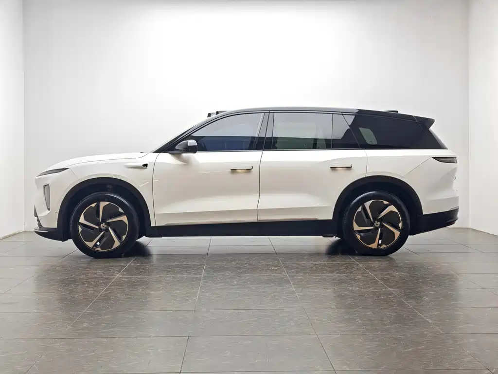 NIO NIO ES8 2023 75kWh 2023 - thumbnail 10