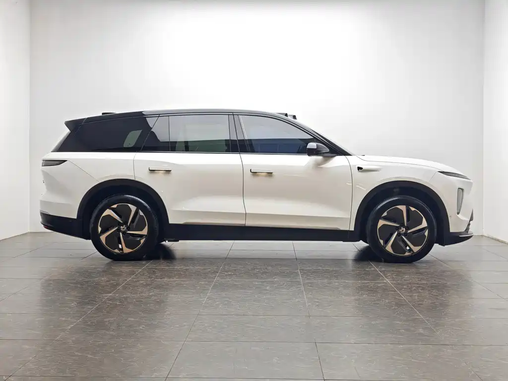 NIO NIO ES8 2023 75kWh 2023 - thumbnail 11