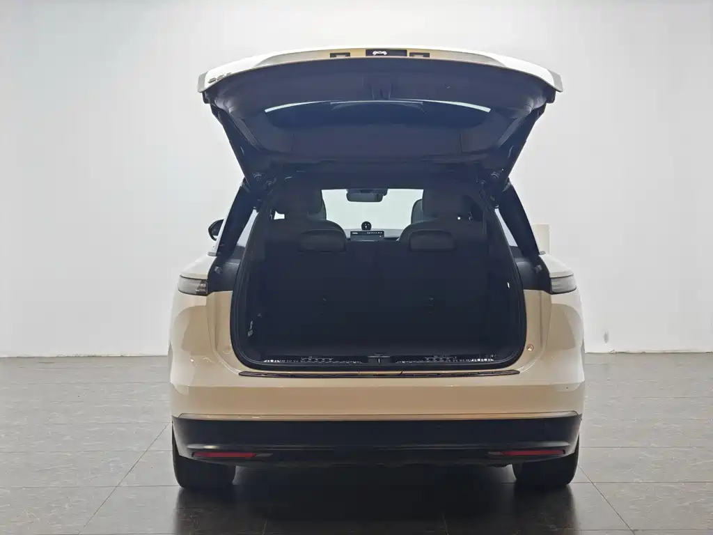 NIO NIO ES8 2023 75kWh 2023 - thumbnail 12