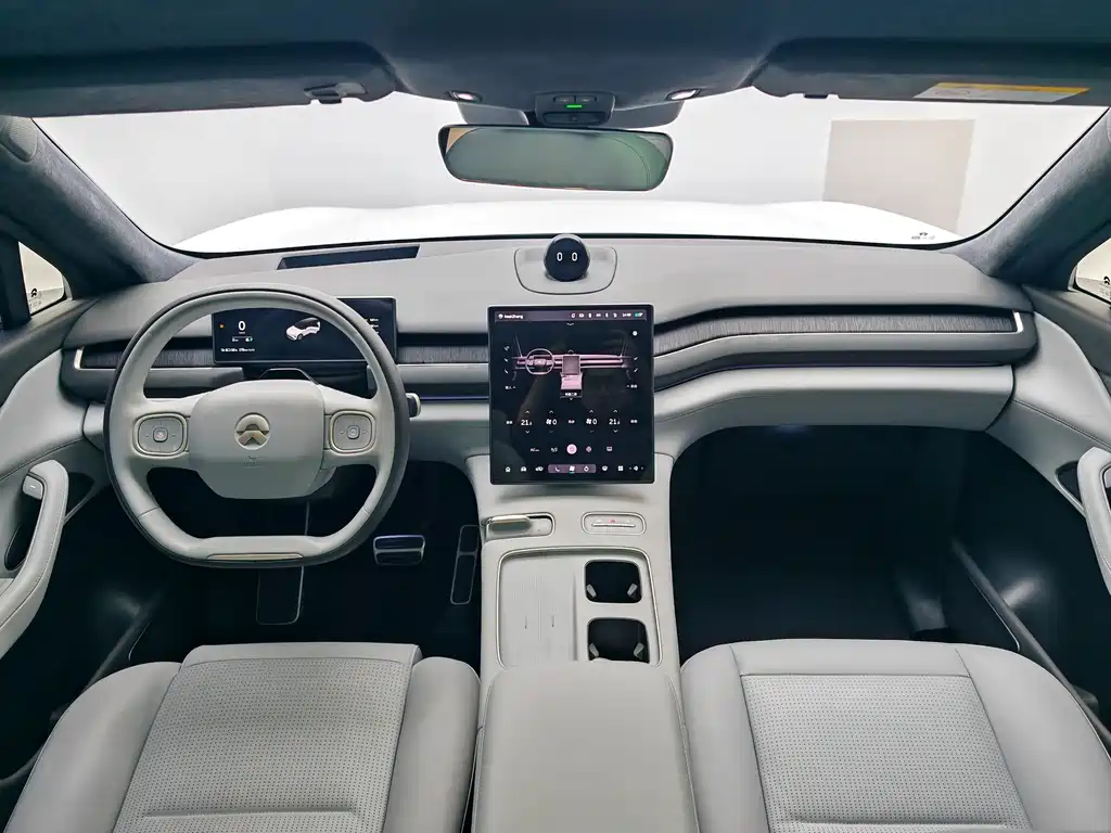 NIO NIO ES8 2023 75kWh 2023 - thumbnail 15