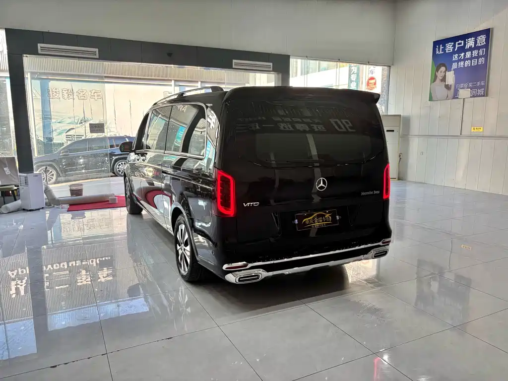 Mercedes-Benz Vito 2021 2.0T Business Edition 7-seater 2022 - thumbnail 4