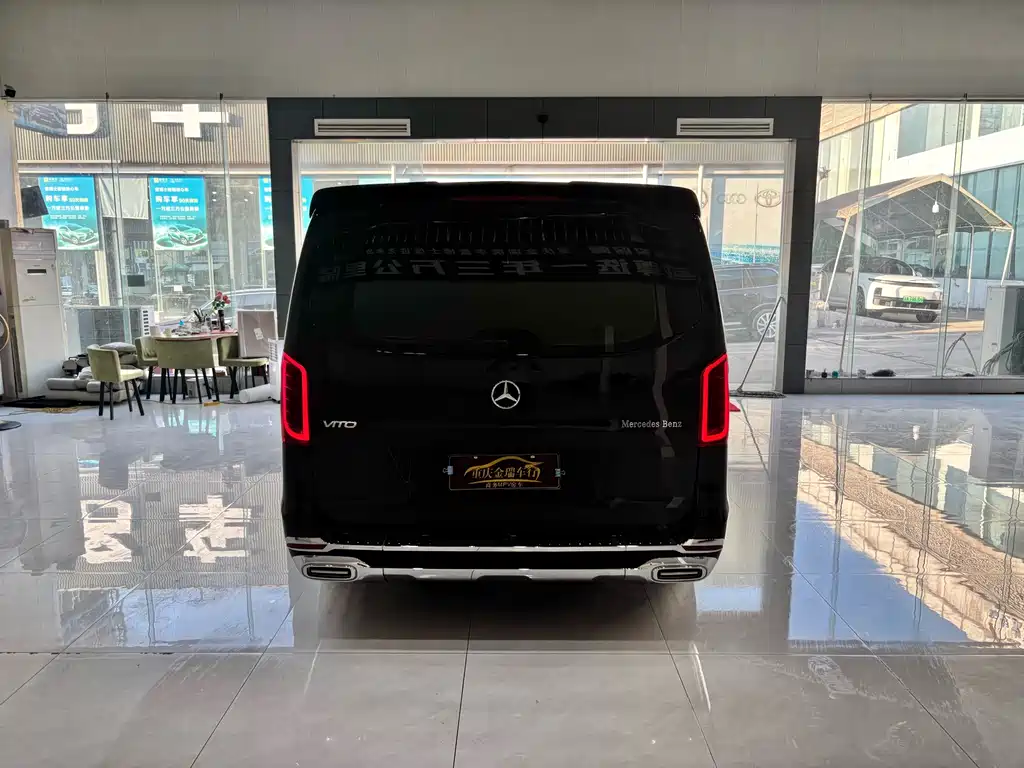 Mercedes-Benz Vito 2021 2.0T Business Edition 7-seater 2022 - thumbnail 5