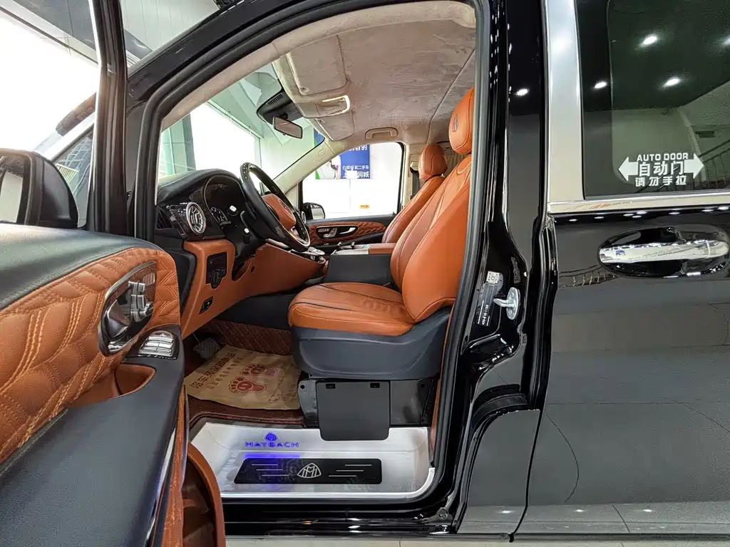 Mercedes-Benz Vito 2021 2.0T Business Edition 7-seater 2022 - thumbnail 8