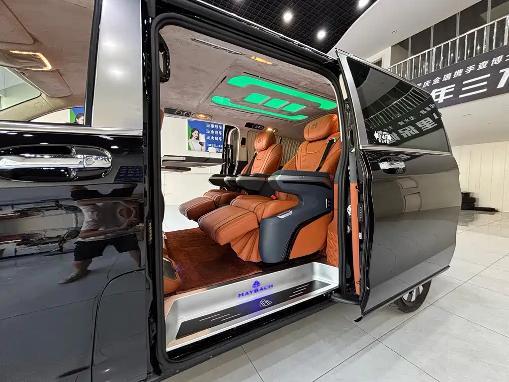 Mercedes-Benz Vito 2021 2.0T Business Edition 7-seater 2022 - thumbnail 15