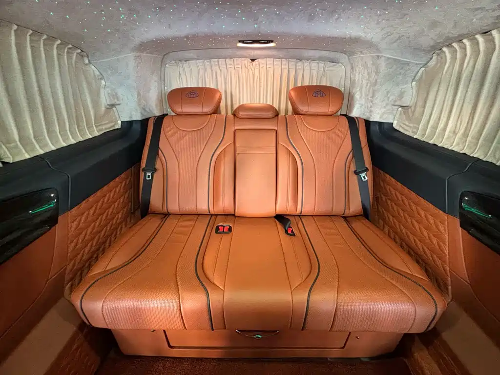 Mercedes-Benz Vito 2021 2.0T Business Edition 7-seater 2022 - thumbnail 18