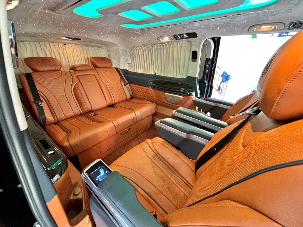 Mercedes-Benz Vito 2021 2.0T Business Edition 7-seater 2022 - thumbnail 22