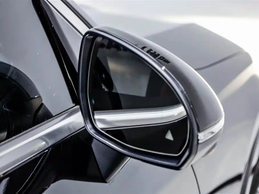 Mercedes-Benz Mercedes-Benz GLC 2024 Facelift GLC 300 L 4MATIC Dynamic Model 5-Seat 2024 - thumbnail 20