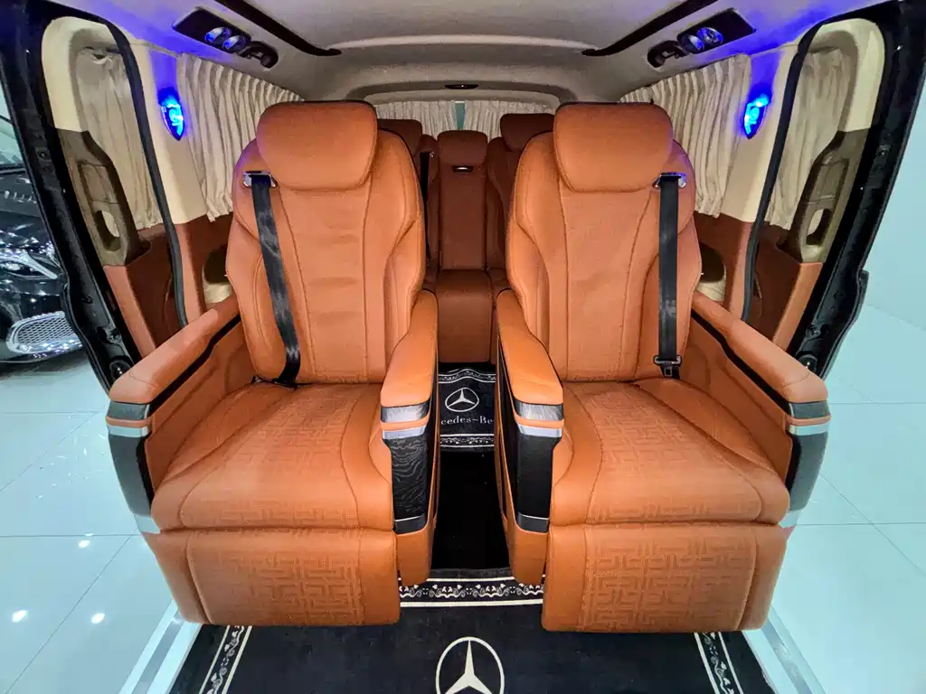 Mercedes-Benz Vito 2021 2.0T Business Edition 7-seater 2022 - thumbnail 15